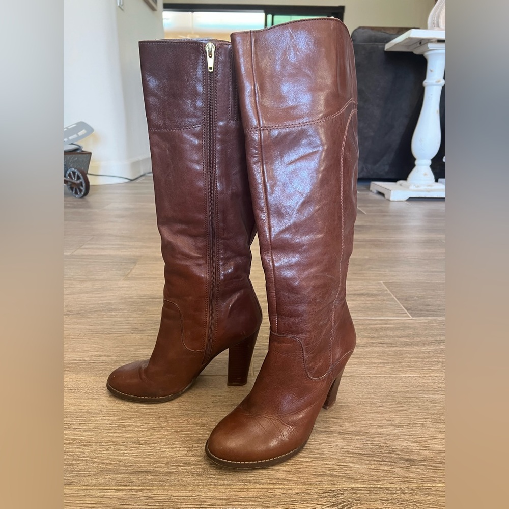 Used Audrey Brooke Brown boots
